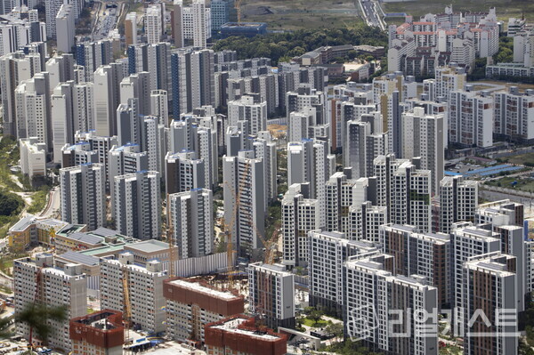 서울의 아파트 단지 전경. 클립아트 코리아