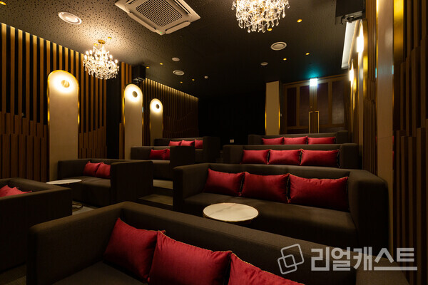 검암역 로열파크씨티 입주민 전용 프라이빗 영화관. DK아시아 제공