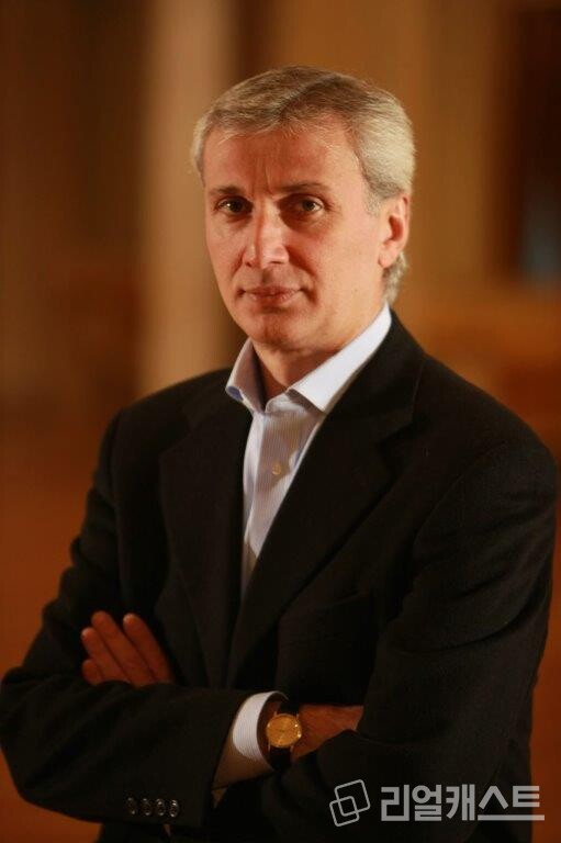 마하르 바지예프 단장. 제공 : 볼쇼이발레단