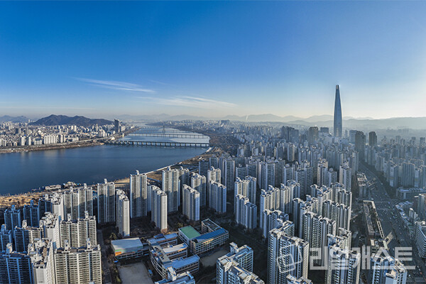 잠실 아파트 단지 전경. 사진: 클립아트 코리아