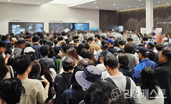 지난 9일 오픈한 힐스테이트 가장더퍼스트 견본주택에 많은 내방객이 몰렸다