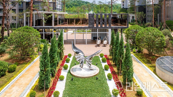 초대형 티하우스 /DK아시아