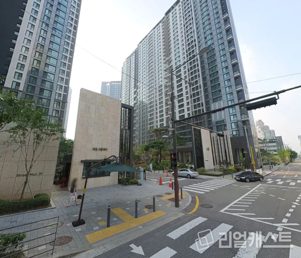 서초그랑자이 전경 (출처 : 카카오맵)