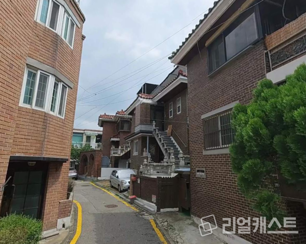 방배15구역 재건축정비사업 현장 (사진 출처 : 카카오맵)