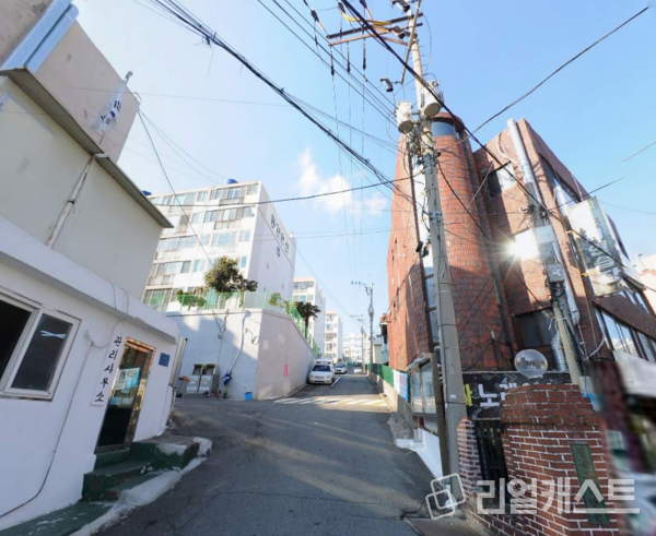 부산 명장2구역 재개발 예정지 현장 (출처 : 카카오맵)