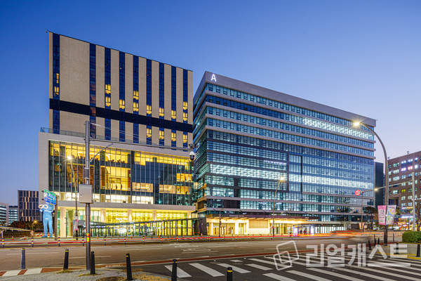 '마곡 르웨스트 시티타워' 업무시설 외관