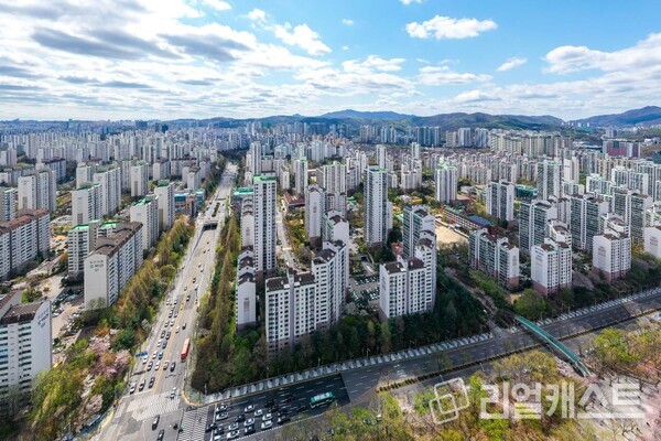 분당신도시 전경(출처: 클립아트코리아)