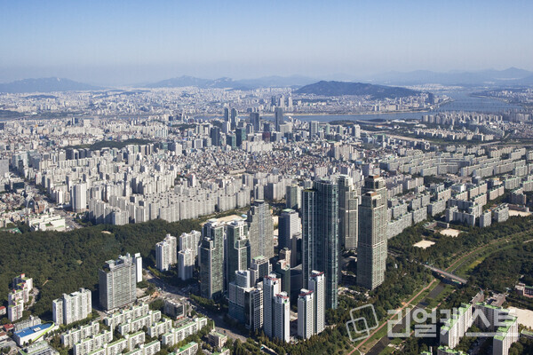 강남구 아파트 전경(출처: 클립아트코리아)