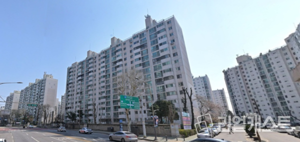 광장극동아파트 전경(출처: 네이버 로드뷰)