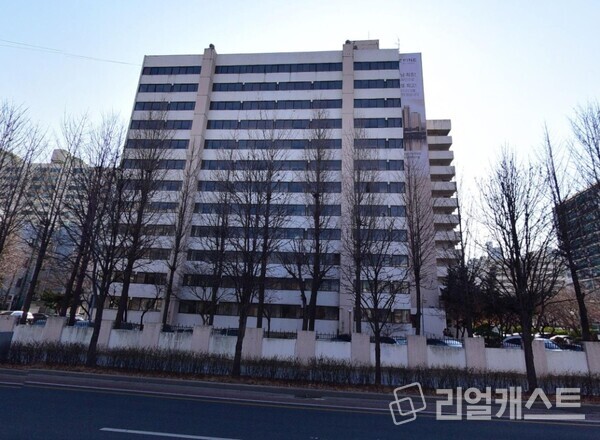 신반포27차 전경(출처: 네이버 거리뷰)