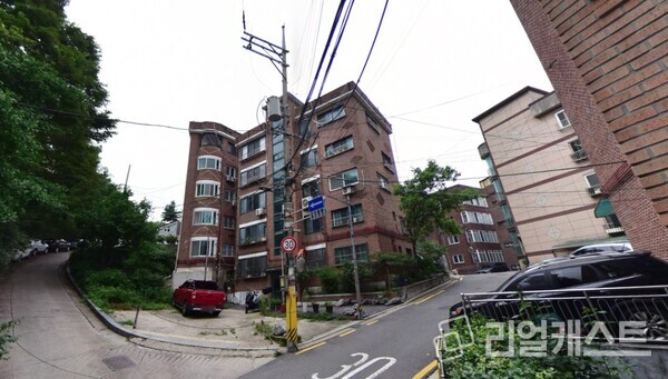 종로구 창신동 629번지 재개발 구역 전경(출처: 네이버 거리뷰)