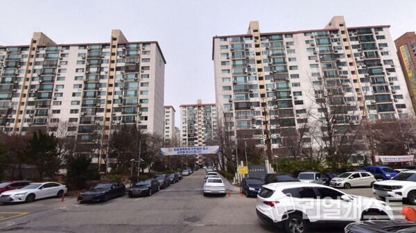 서초진흥 아파트 전경(출처: 네이버 거리뷰)