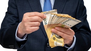 자산 양극화 속 '큰손' 모시기 경쟁...증권사 WM사업 새 성장축 - 뉴스 썸네일 이미지